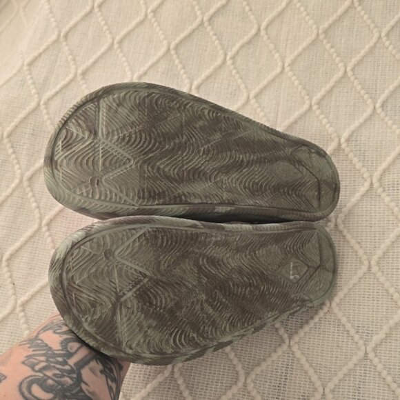 Chaco Breathable Green and Gray Water Shoes with Sturdy Sole - Picture 5 of 6